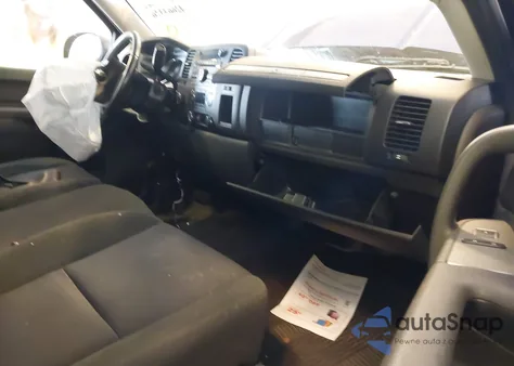 2013 Chevrolet Silverado 1500 Lt z USA, uszkodzony, nr VIN 3GCPKSE79DG105843